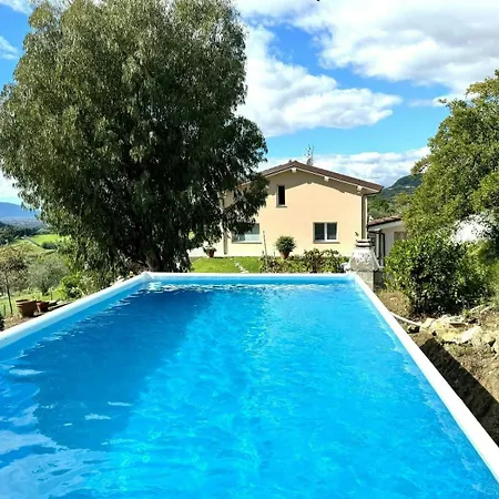 Panoramic In The Lucca Hills Vakantiehuis