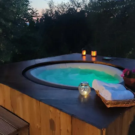 Vakantiehuis Panoramic In The Lucca Hills